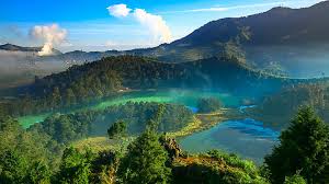 Telaga Warna Dieng