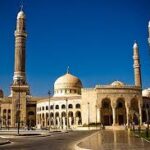 Masjid Al-Saleh merupakan salah satu masjid terbesar dan terindah di Yaman