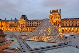 Wisata Louvre Museum: Menyusuri Keajaiban Seni di Jantung Paris Wisata Louvre Museum
